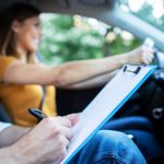 How can instructors manage their own schedules while the driving school retains full control? | App for driving schools